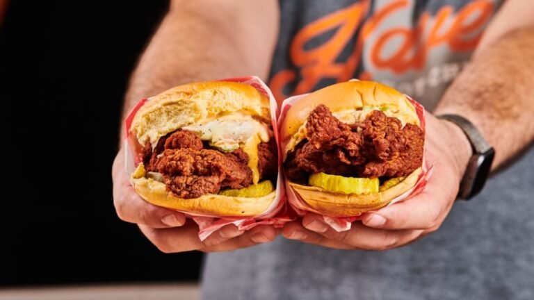 This New U.S. Fast-Food Hack Is Going Viral — Here’s Why Everyone’s Trying It This New U.S. Fast-Food Hack Is Going Viral — Here’s Why Everyone’s Trying It